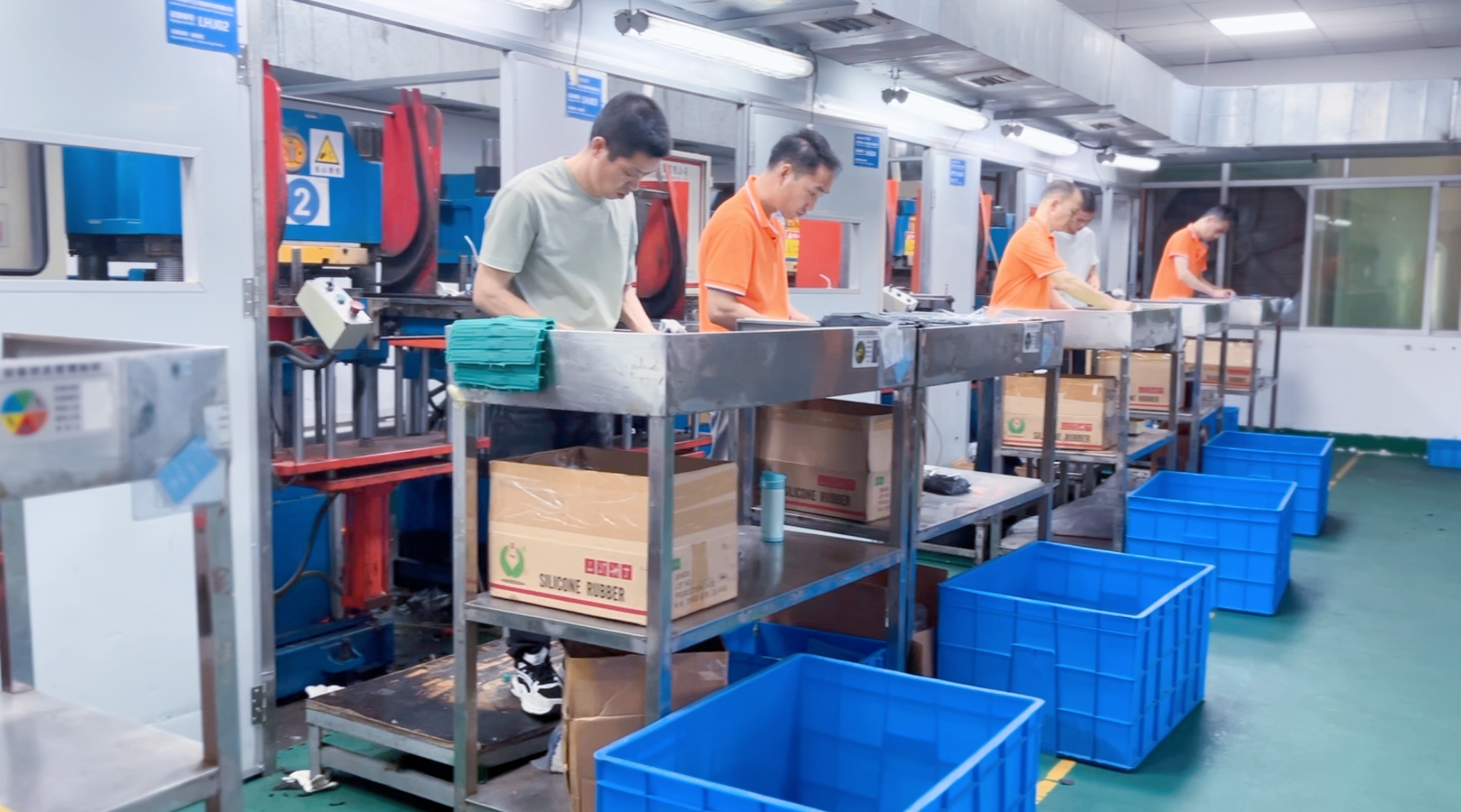 【新品速遞】卡立方集團RFID硅膠腕帶工廠NFC變色硅膠腕帶光變手環新品上市