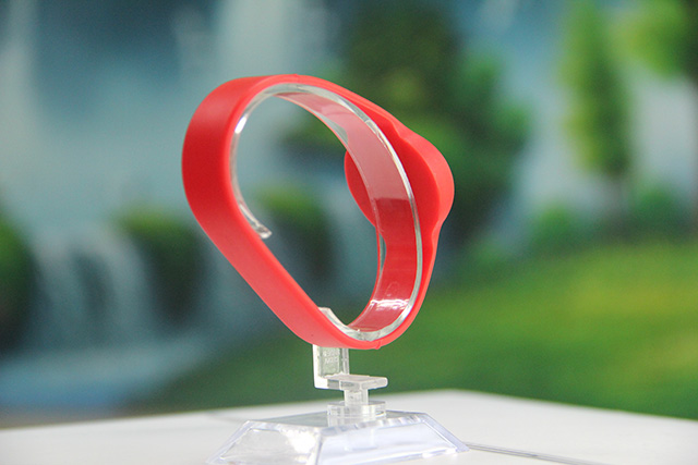 新買的ic腕帶如何去除異味 新買的ic腕帶如何去除異味