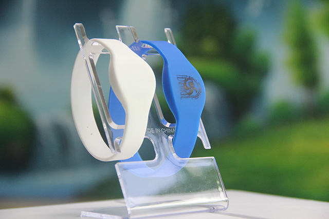 id硅膠腕帶保護(hù)套易變形,你找到它不回彈的原因了嗎? id硅膠腕帶保護(hù)套易變形,你找到它不回彈的原因了嗎?